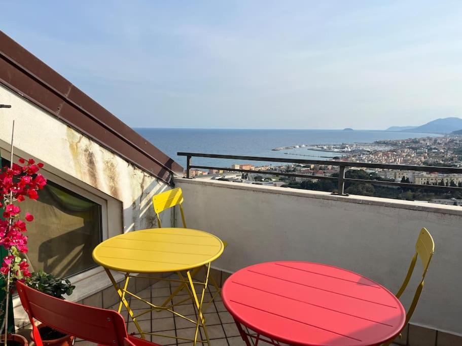 Appartement Vue Sur Mer Pietra Ligure Exteriör bild